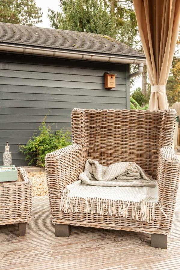 Prachtige Chalet Wabi Sabi Aan Het Water! Geel Exteriér fotografie