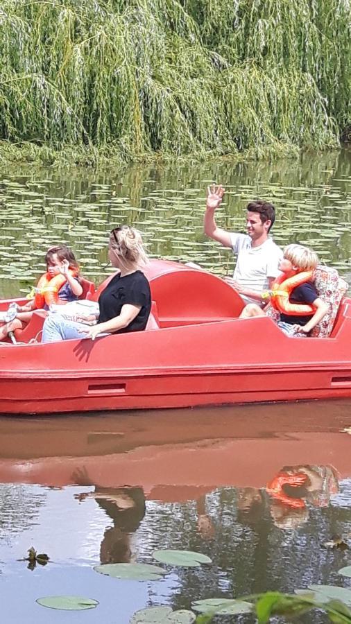 Prachtige Chalet Wabi Sabi Aan Het Water! Geel Exteriér fotografie
