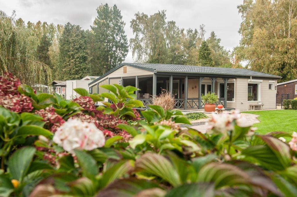 Vila Prachtige Chalet Wabi Sabi Aan Het Water! Geel Exteriér fotografie