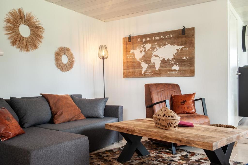 Prachtige Chalet Wabi Sabi Aan Het Water! Geel Exteriér fotografie