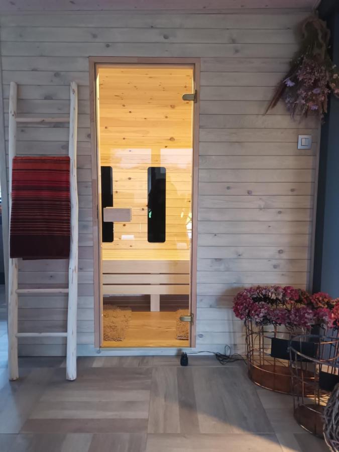 Prachtige Chalet Wabi Sabi Aan Het Water! Geel Exteriér fotografie